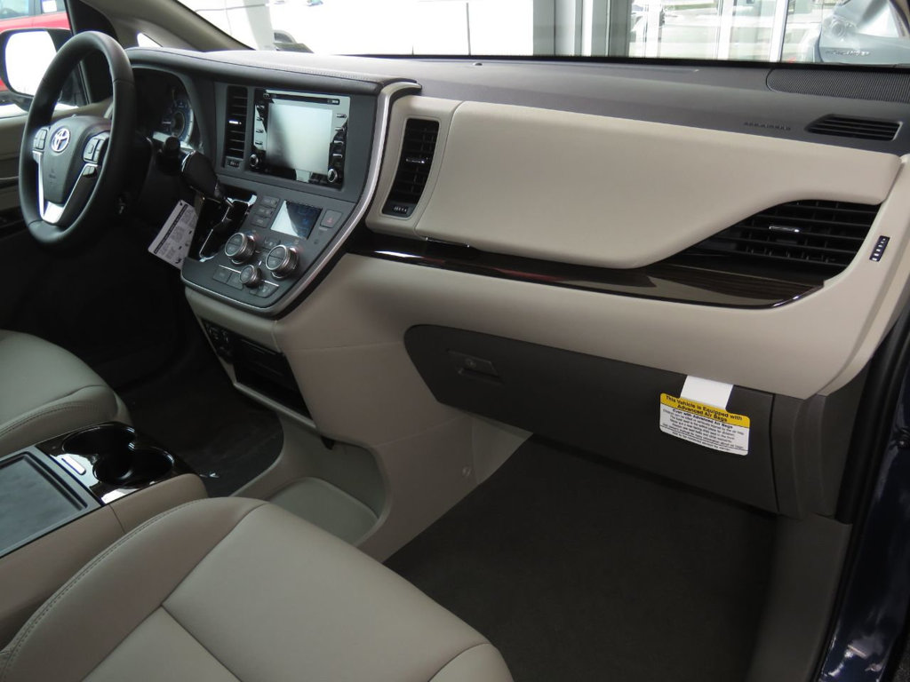 New 2020 Toyota Sienna Xle Fwd 8 Passenger Front Wheel Drive Van